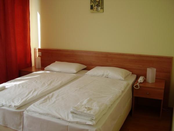 Hotel Lido Miskolc Luaran gambar