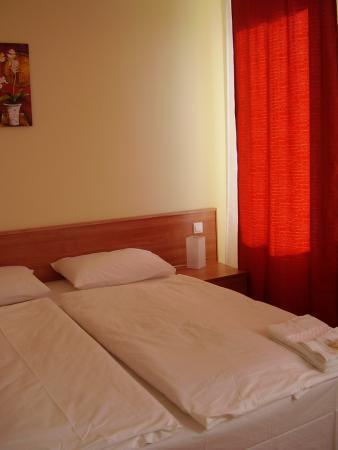 Hotel Lido Miskolc Luaran gambar